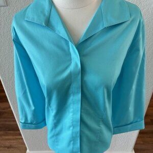 Chicos No-Iron Button Down Ladies Top Size 2 NWT